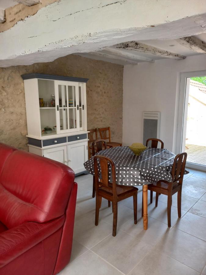 Gite Entre Vignes Et Loire Thauvenay Exterior photo